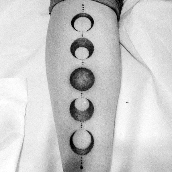 tatuaje fases luna 23