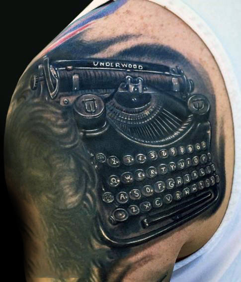 tatuaje maquina de escribir 89