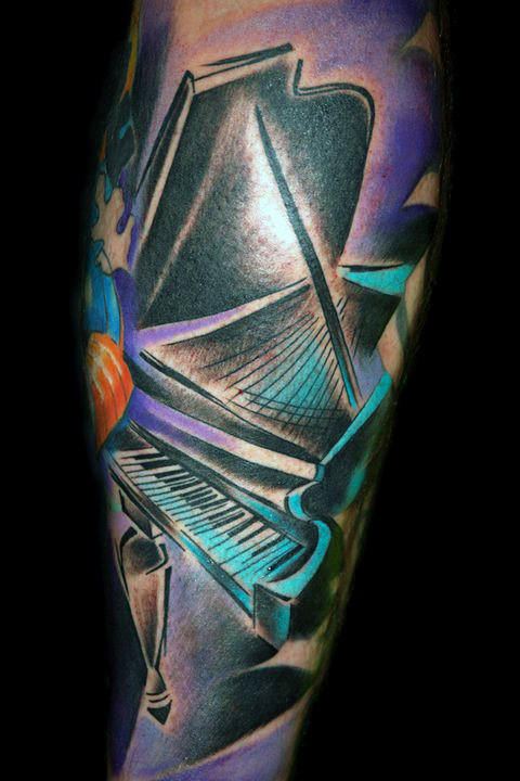 tatuaje piano teclado 121