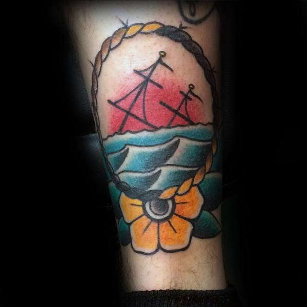 tatuaje barco hundiendose para hombre 12