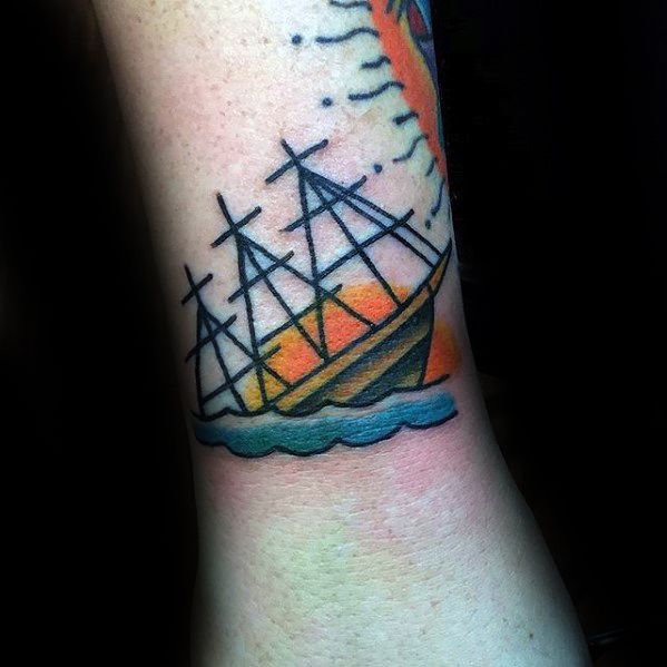 tatuaje barco hundiendose para hombre 30