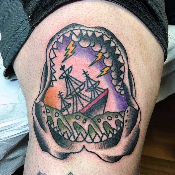 tatuaje barco hundiendose para hombre 31