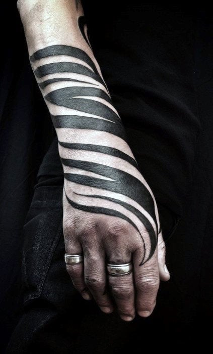 tatuaje cebra para hombre 19