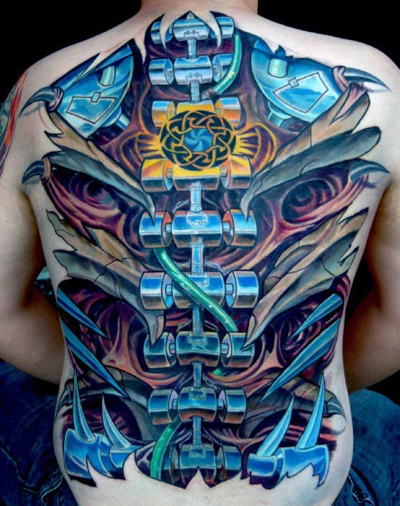 tatuaje columna vertebral para hombre 10