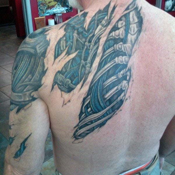 tatuaje columna vertebral para hombre 44