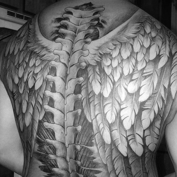 tatuaje columna vertebral para hombre 61