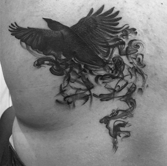 tatuaje cuervo negro para hombre 107