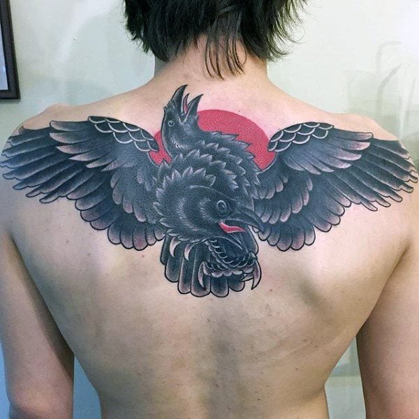 tatuaje cuervo negro para hombre 55