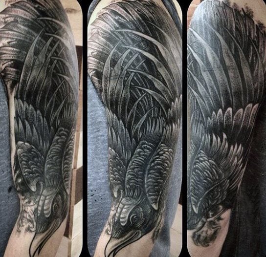 tatuaje cuervo negro para hombre 97
