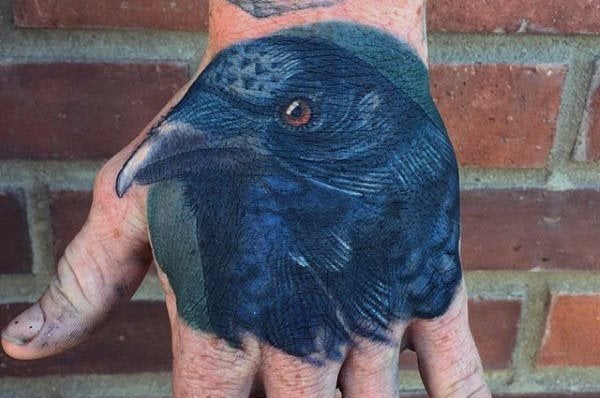 tatuaje cuervo negro para hombre 99