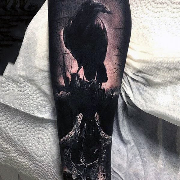 tatuaje cuervo para hombre 13