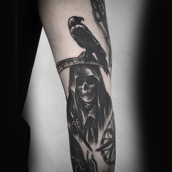 tatuaje cuervo para hombre 20