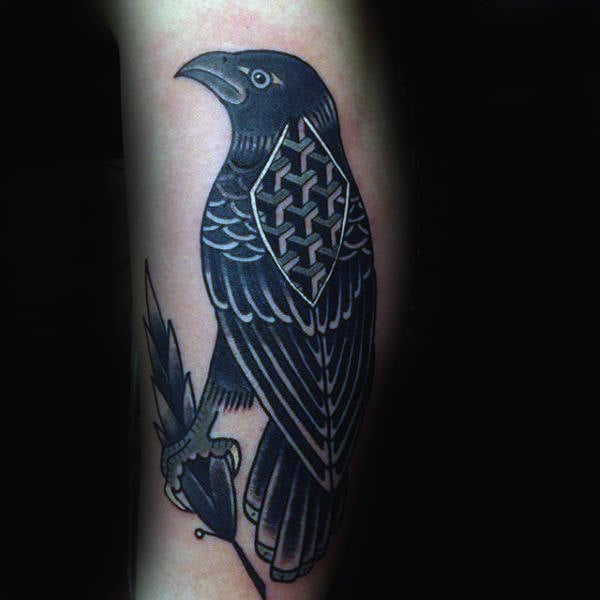 tatuaje cuervo para hombre 23