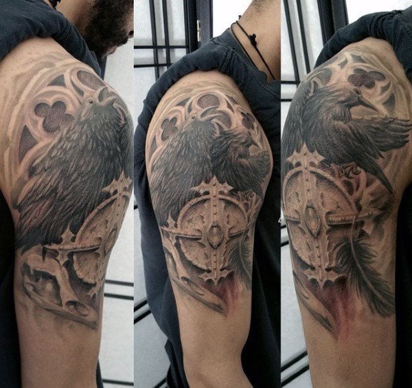 tatuaje cuervo para hombre 42