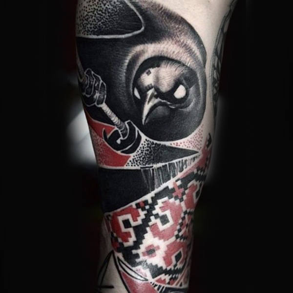 tatuaje cuervo para hombre 55