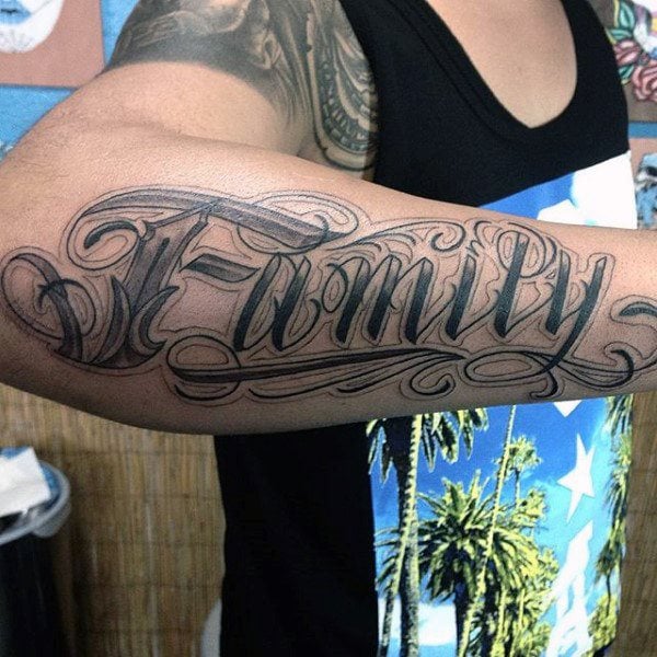 tatuaje de familia para hombre 20
