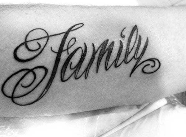 tatuaje de familia para hombre 64