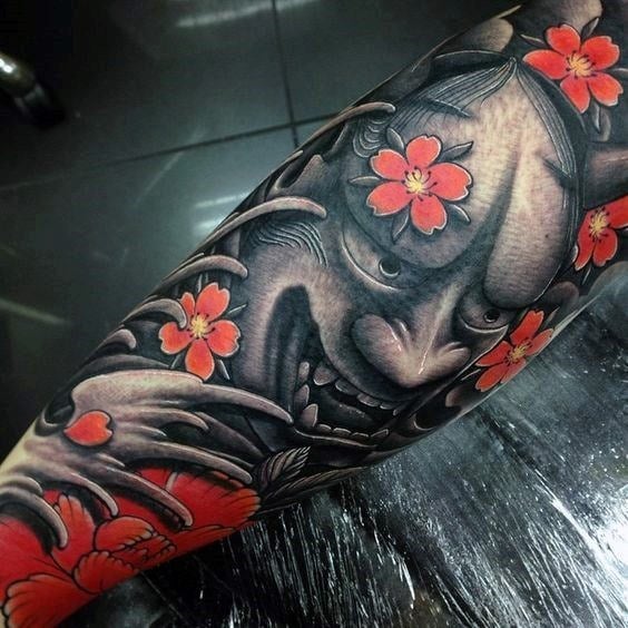 tatuaje flores del cerezo japonesas para hombre 21