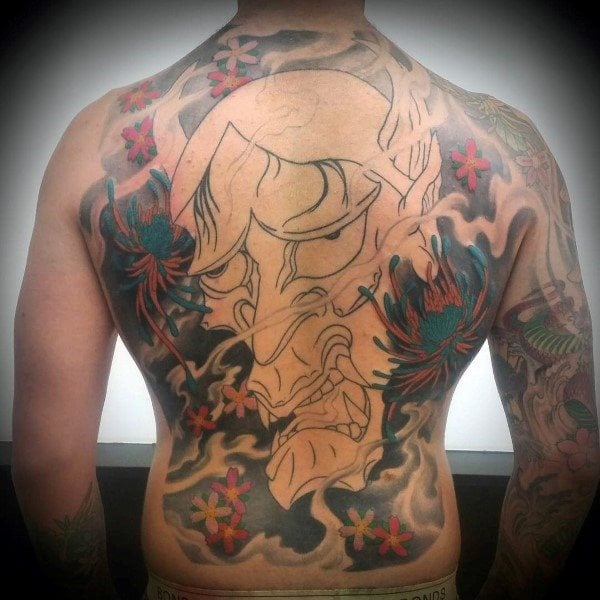 tatuaje flores del cerezo japonesas para hombre 30