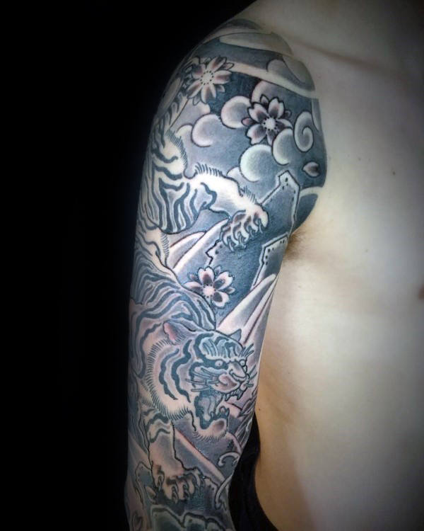 tatuaje flores del cerezo japonesas para hombre 58