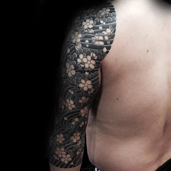 tatuaje flores del cerezo japonesas para hombre 70