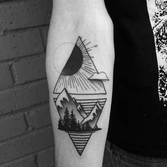 tatuaje geometrico montana para hombre 28