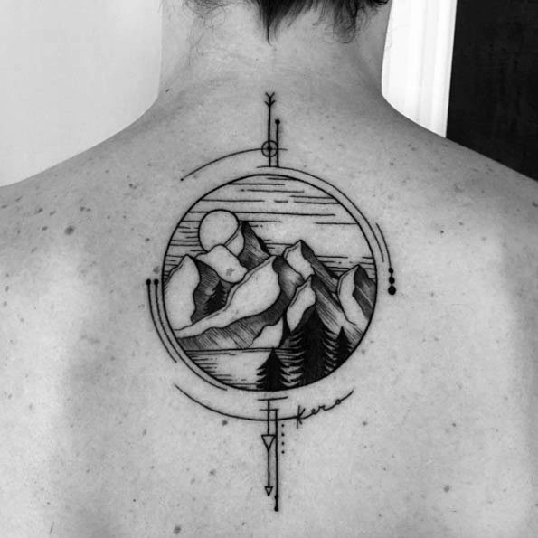 tatuaje geometrico montana para hombre 37