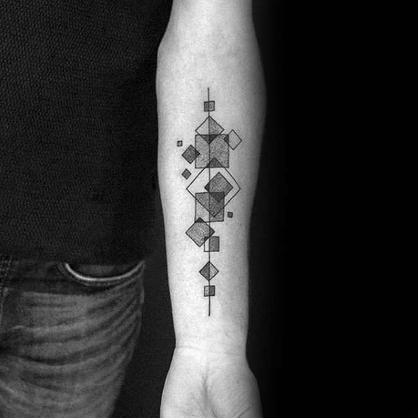 tatuaje geometrico simple para hombre 12