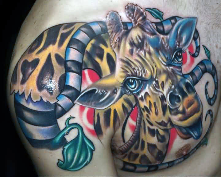 tatuaje jirafa para hombre 12