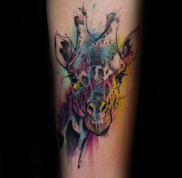 tatuaje jirafa para hombre 41