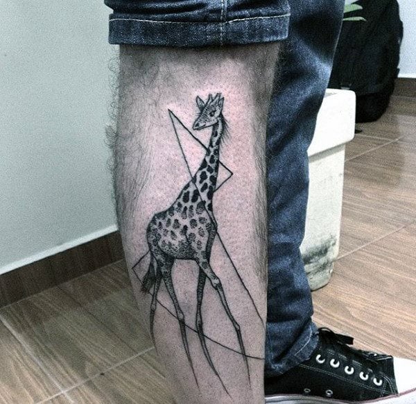 tatuaje jirafa para hombre 45
