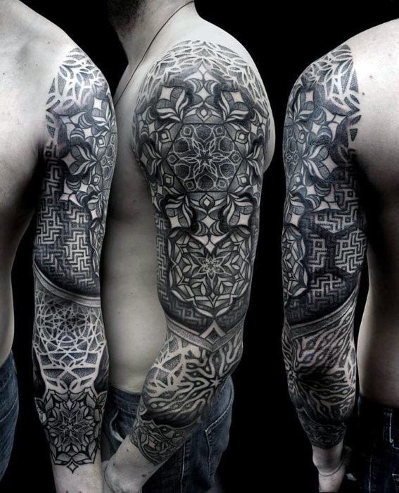 tatuaje mandala para hombre 16