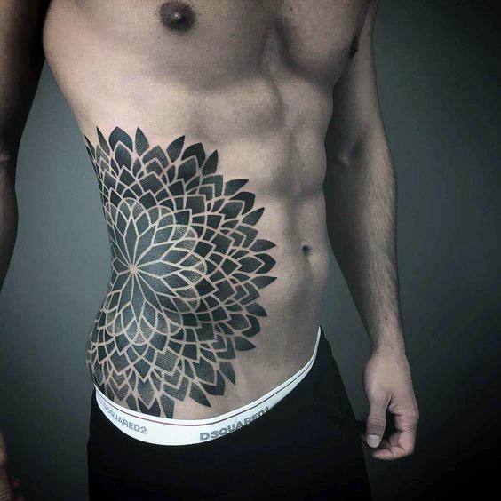 tatuaje mandala para hombre 50