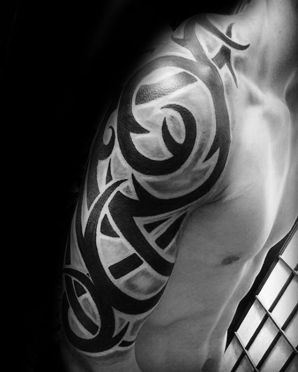 tatuaje media manga tribal para hombre 12