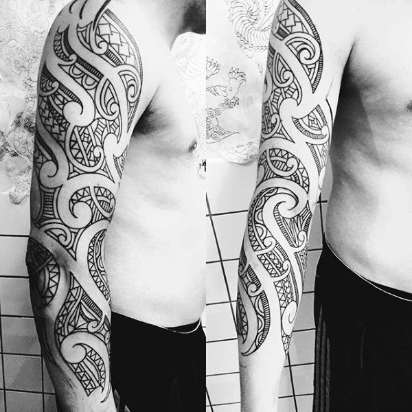 tatuaje media manga tribal para hombre 17