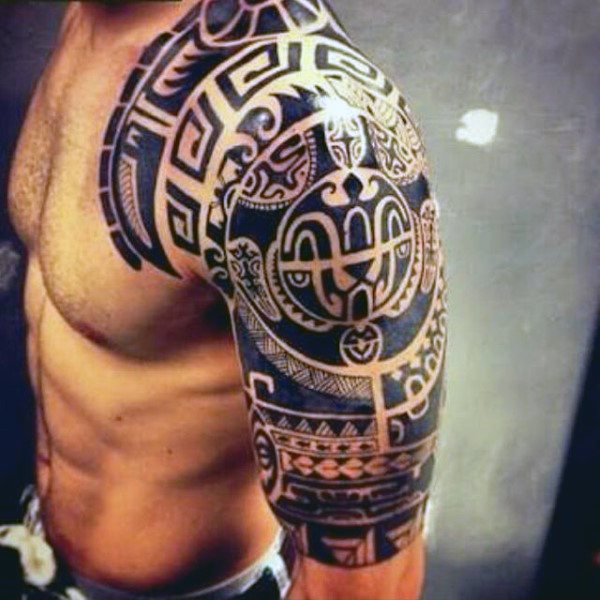 tatuaje media manga tribal para hombre 31