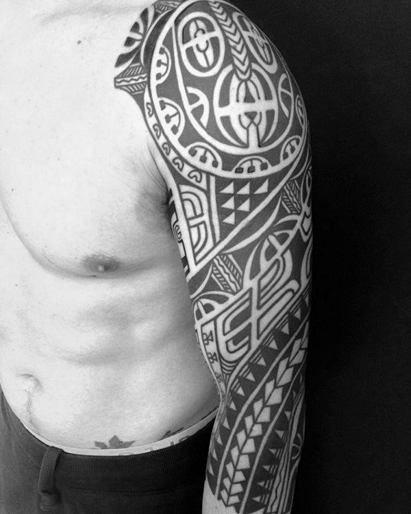 tatuaje media manga tribal para hombre 44