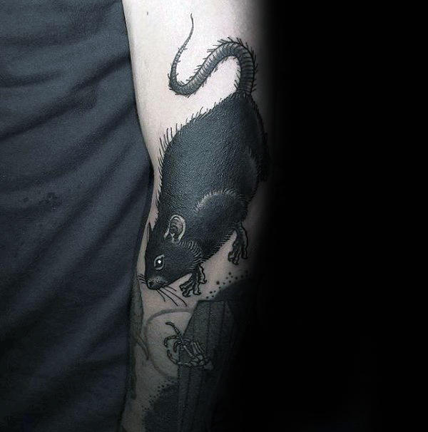 tatuaje rata para hombre 58