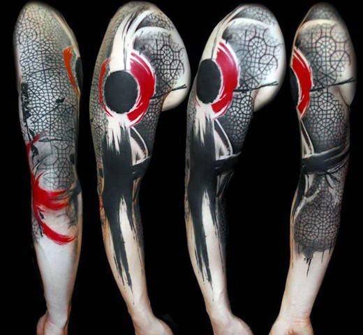 tatuaje rojo y negro para hombre 06