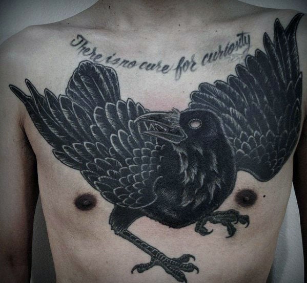 tatuaje tradicional cuervo para hombre 05