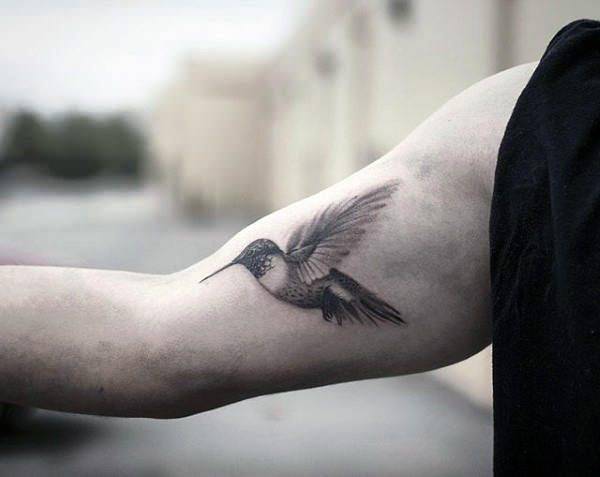 tatuaje colibri 206