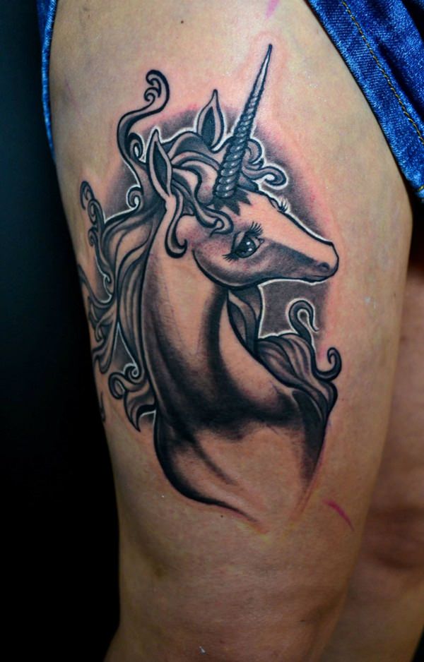 tatuaje unicornio 118