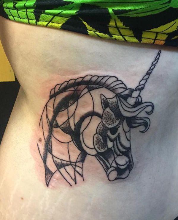 tatuaje unicornio 350