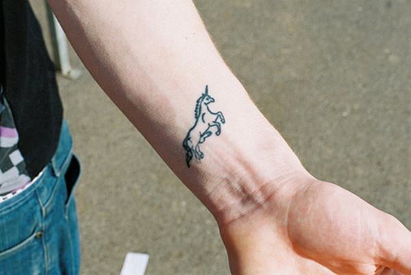tatuaje unicornio 74