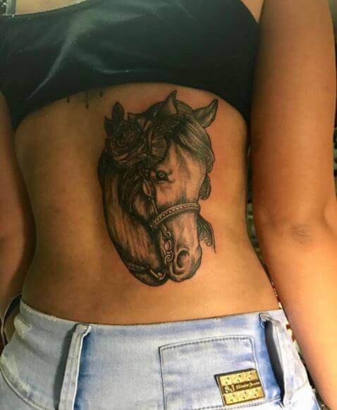 tatuaje caballo 458