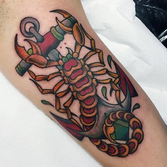 tatuaje escorpion 158