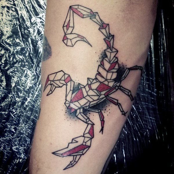 tatuaje escorpion 305
