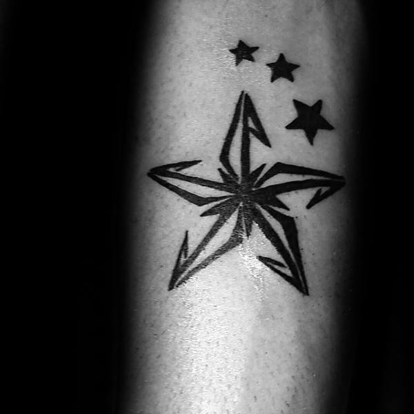 tatuaje estrella 77