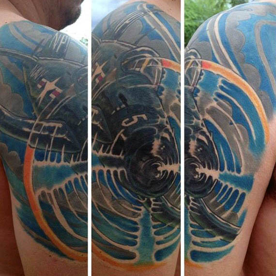 tatuaje avion 77