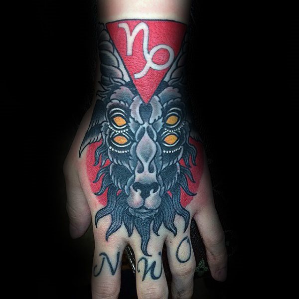 tatuaje capricornio 15